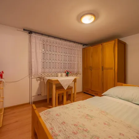 Hanusina Ubytování v soukromí *