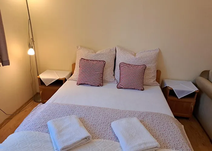 בית אירוח Hanusina