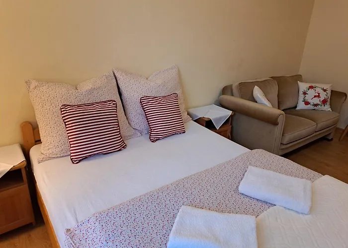 Hanusina בית אירוח *